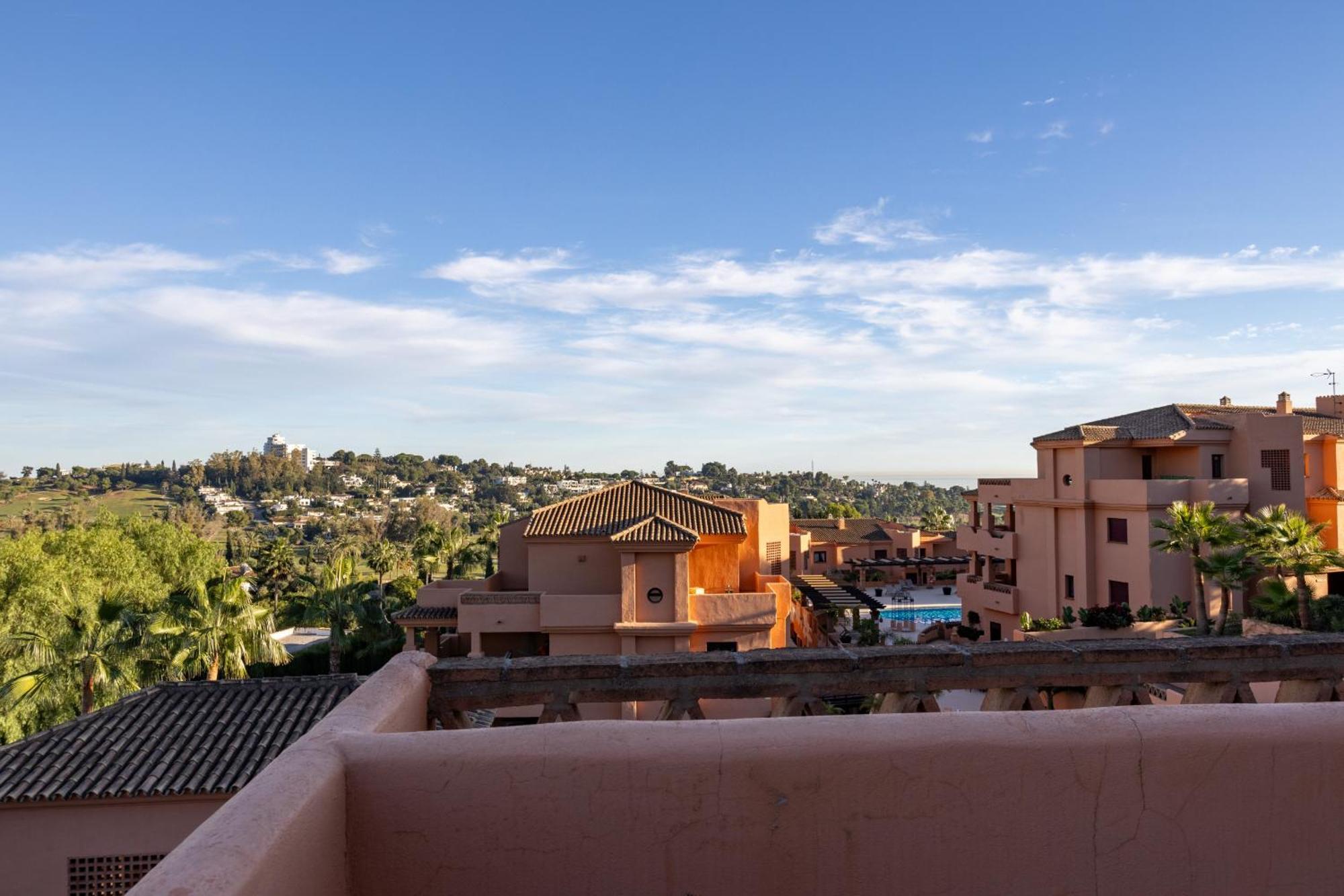 Royal Marbella Golf Resort Estepona Exterior photo